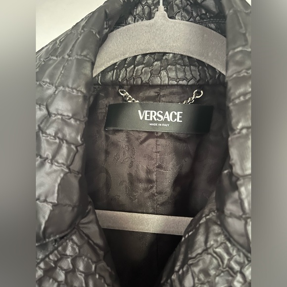 Authentic Versace Crocodile-Embossed A-Line Trench Coat - Picture 6 of 8